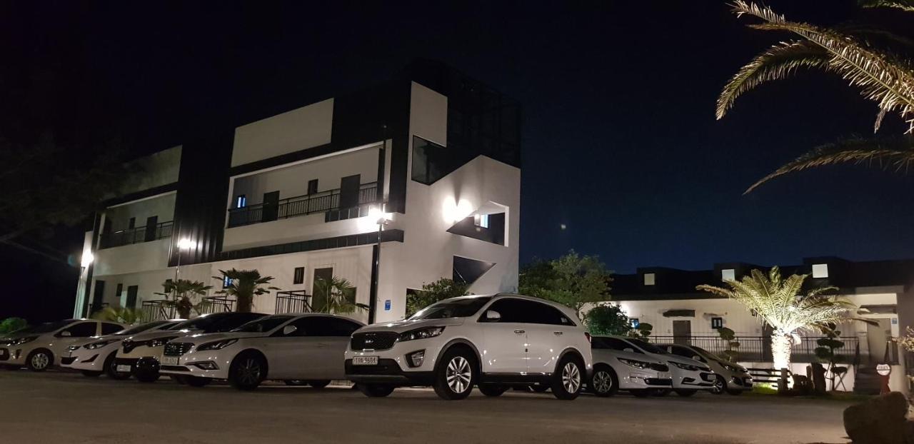 Jeju Abientot Seogwipo Exterior foto